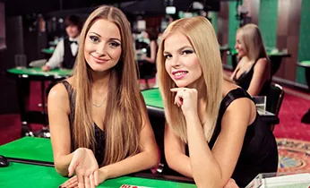 Danh mục trò chơi đa dạng với máy đánh bạc mới và casino trực tiếp